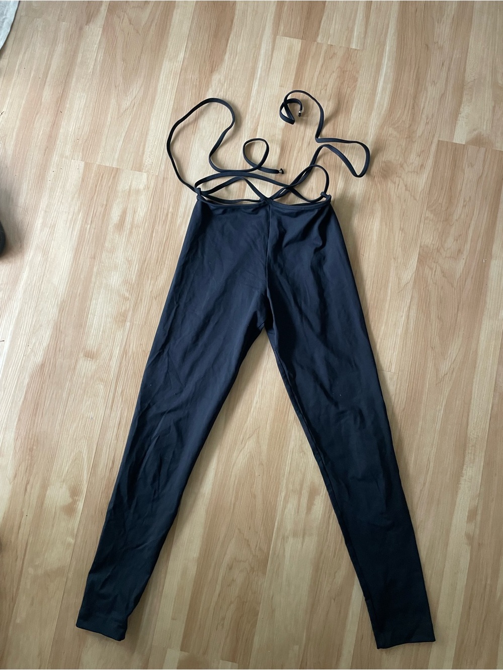 Women's Black leggings with straps around waist